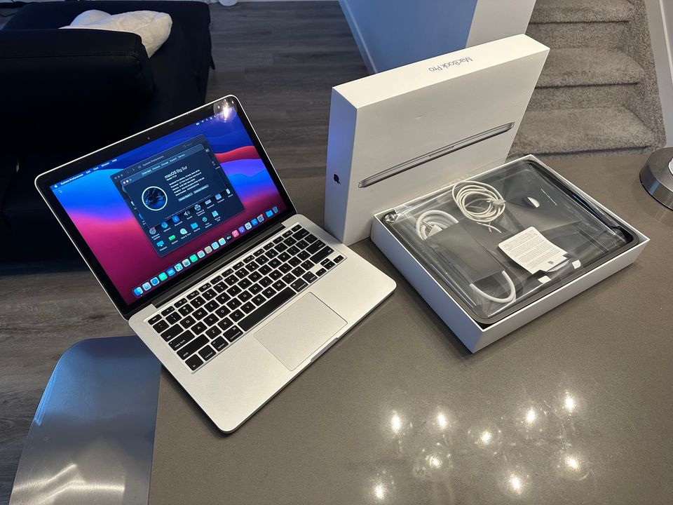2015 Apple Macbook Pro Retina/Core i5/8GB/BOX - thelaptopshop.ca