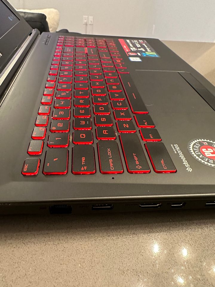 MSI Gaming Laptop-Core i5 QUAD/8GB RAM-1TB/NVIDIA GTX/STEELSERIES Keyboard - thelaptopshop.ca