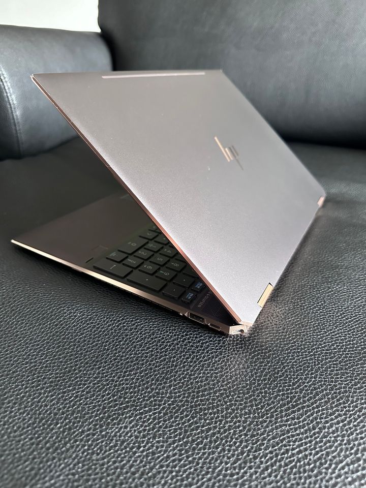 HP Spectre x360 15" 4K Touch - Core i7 Quad Core - 16GB Ram- 512 SSD