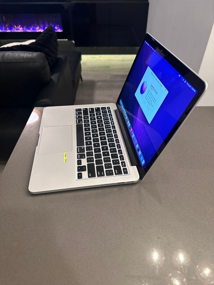 2015 Apple Macbook Pro Retina/Core i5 2.9Ghz /16GB/ Upgraded 512GB/$340