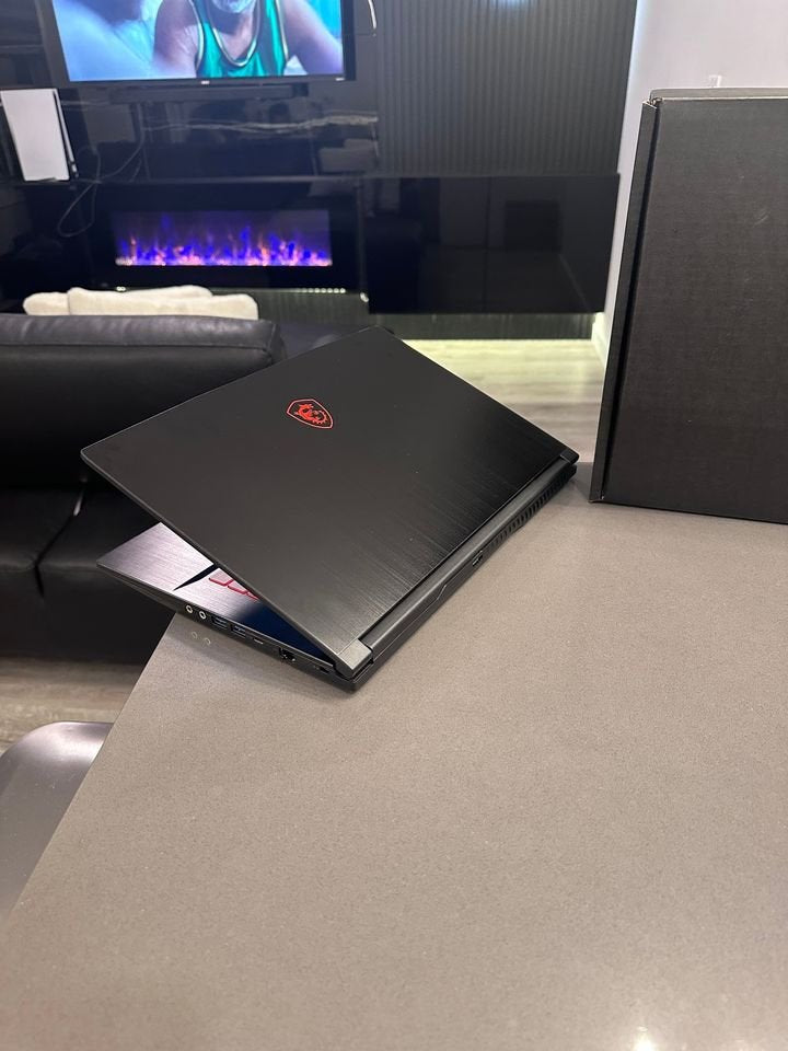 2022 MSI GF63 Thin 144Hz / 8 CORE Intel Core i7-11800H, 16GB RAM, 512GB SSD/ RTX 3050Ti / 
