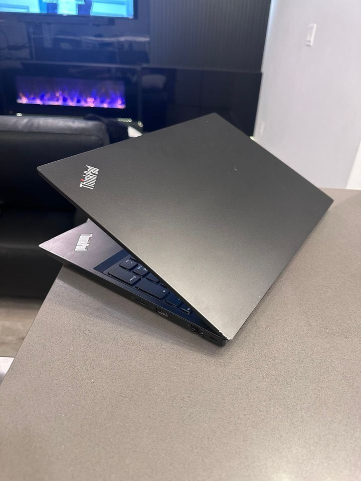 Lenovo ThinkPad E595 /QUAD Core Ryzen 5 / 16GB/512GB SSD/Win 11/Radeon VEGA