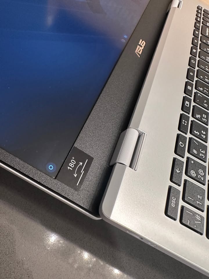 ASUS Chromebook 15.6" Full HD NanoEdge Display, Intel QUAD Core, 64GB, Chrome OS