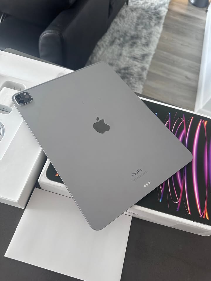 Apple iPad Pro 12.9" Wi-Fi M2 (6th Generation) 