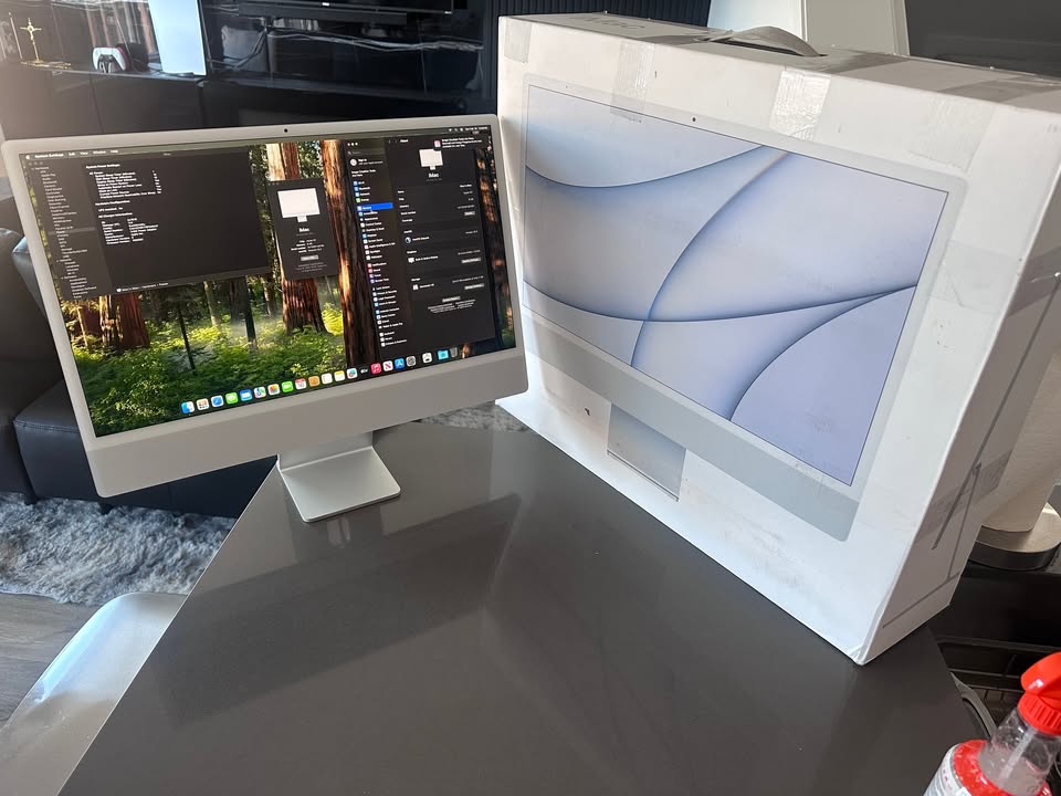2021 Apple iMac 24" 4.5K Retina / M1 8 CORE / 256GB / 8GB