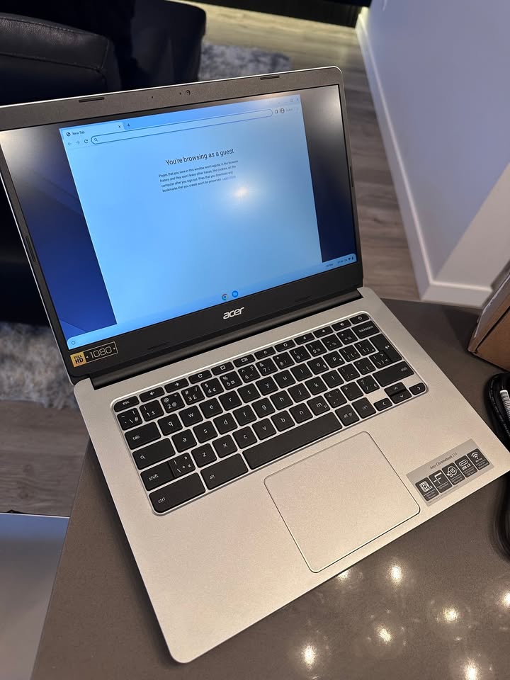 2023 Acer Chromebook 14” Full HD 1080p, 8 Core/128GB/ 8GB Chrome OS