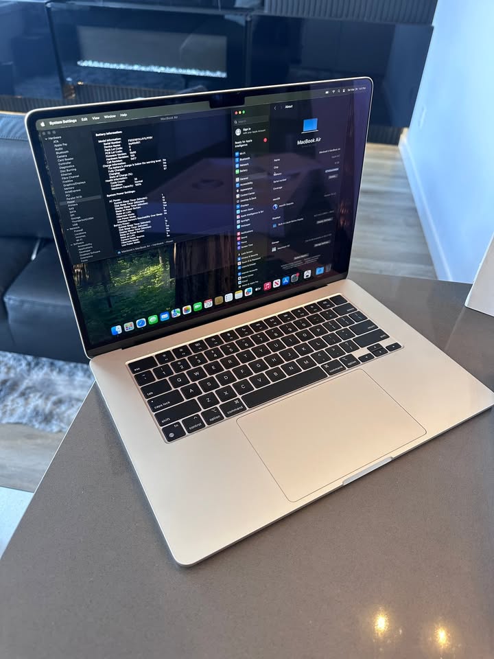 2023 Apple Macbook Air 15" Starlight/ M2 - 8 CORE/100% Battery 100%