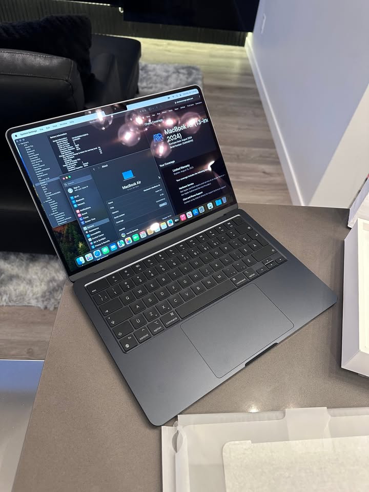 2024 Apple Macbook Air 13.6"/ M3 /100% Battery/1 Cycle!/WARRANTY Aug 15, 2025