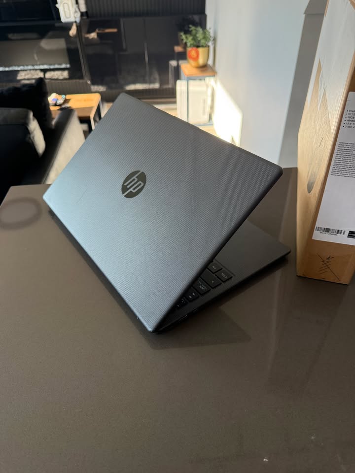 2025 HP 15-fd0128ca 15.6" FHD Laptop | Intel Core i5 (13th Gen) | 16GB RAM | 512GB SSD | Windows 11