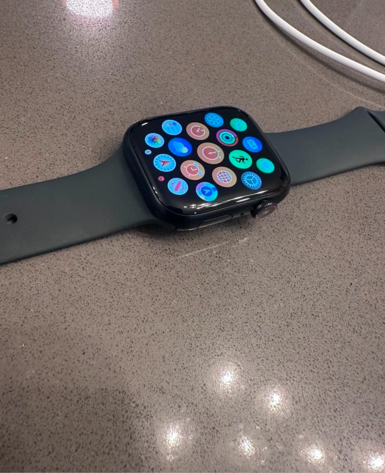 Apple Watch Series 9 (GPS + Cellular) 45mm Midnight + Charger