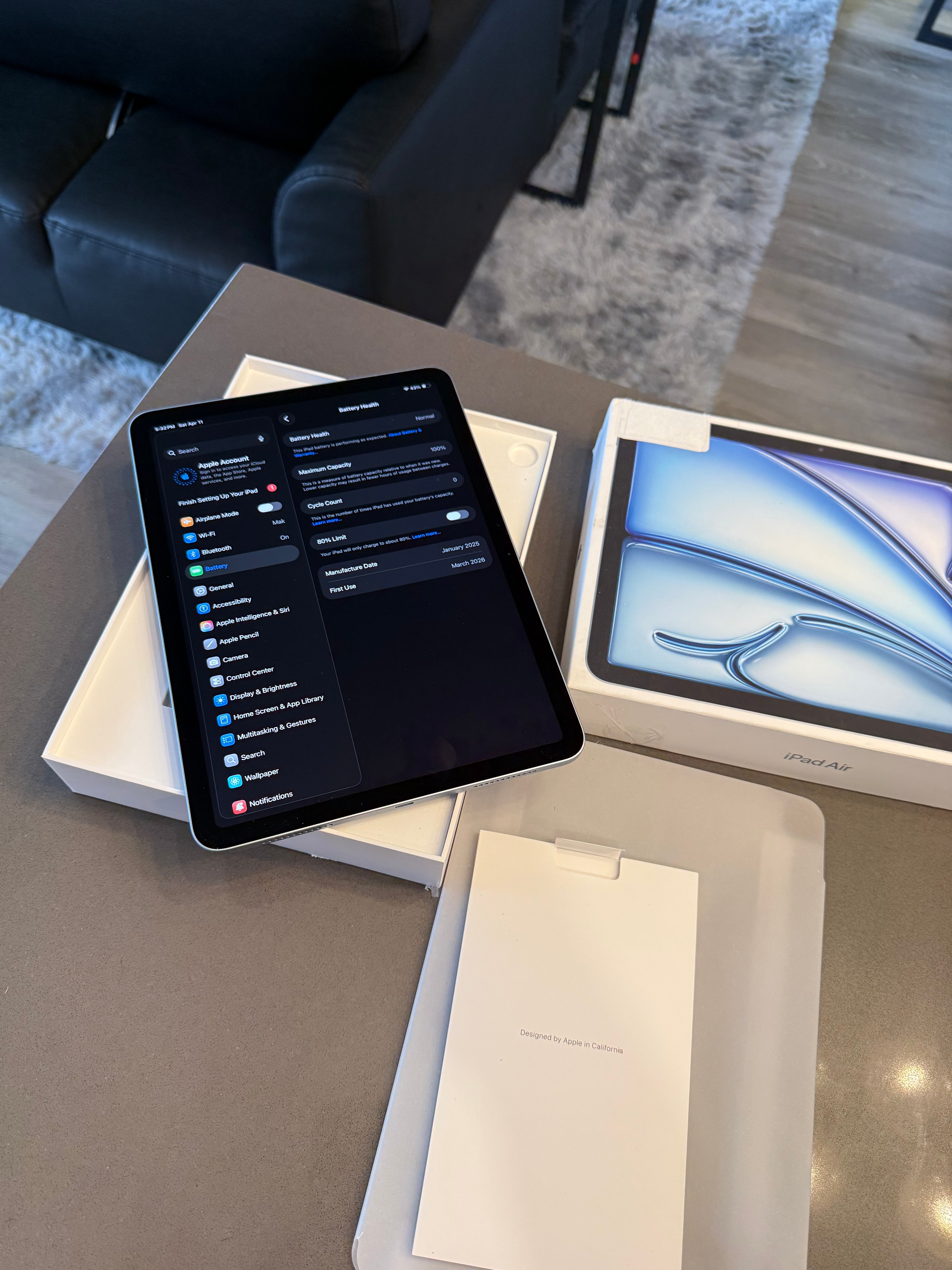 iPad Air M3 (2024) 11-inch 128 GB-Open box