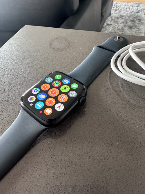Apple Watch Series 9 (GPS) 45mm Midnight - 96% Batt Health