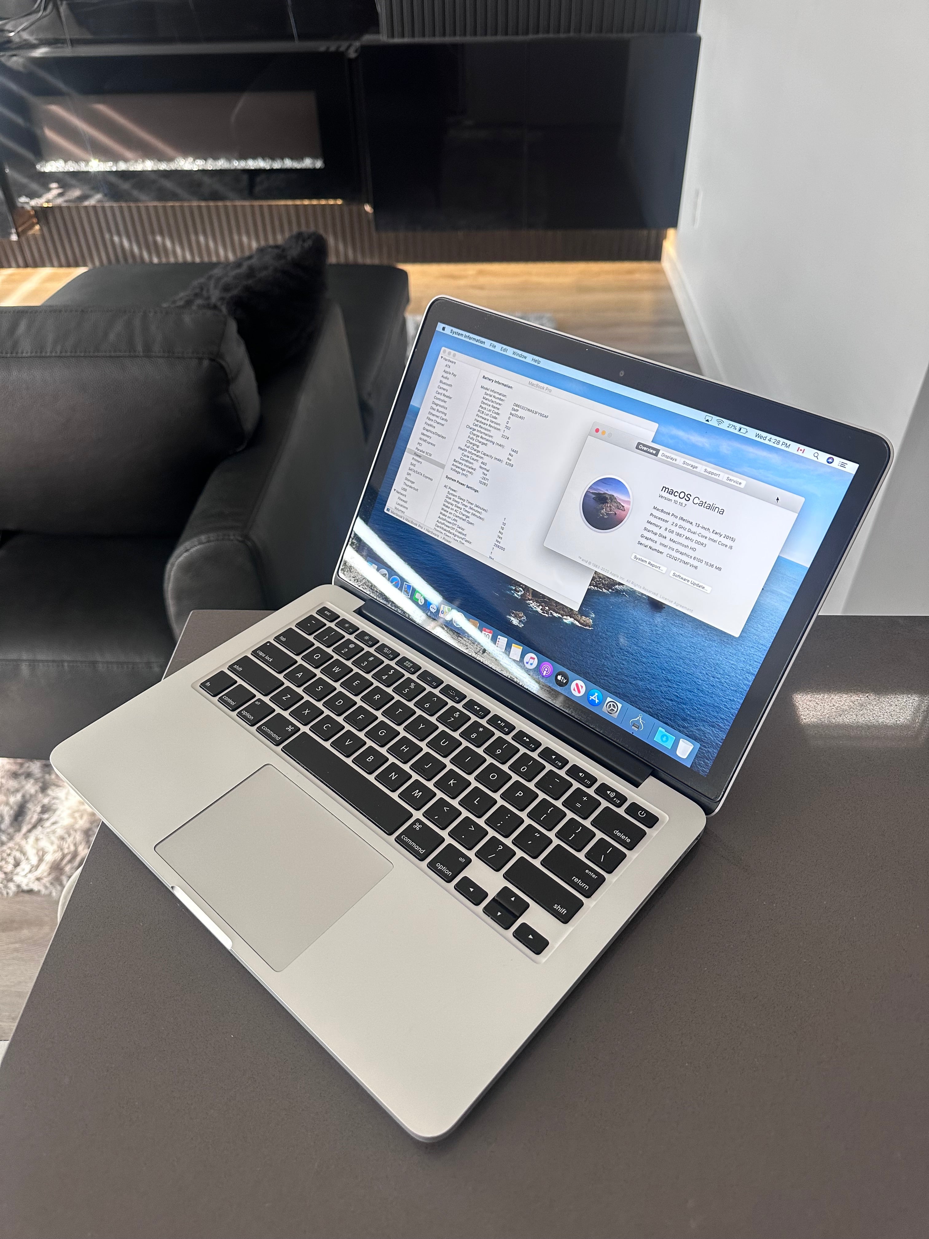 2015 Apple Macbook Pro Retina/Core i5 2.9Ghz /8 GB/ 256 GB