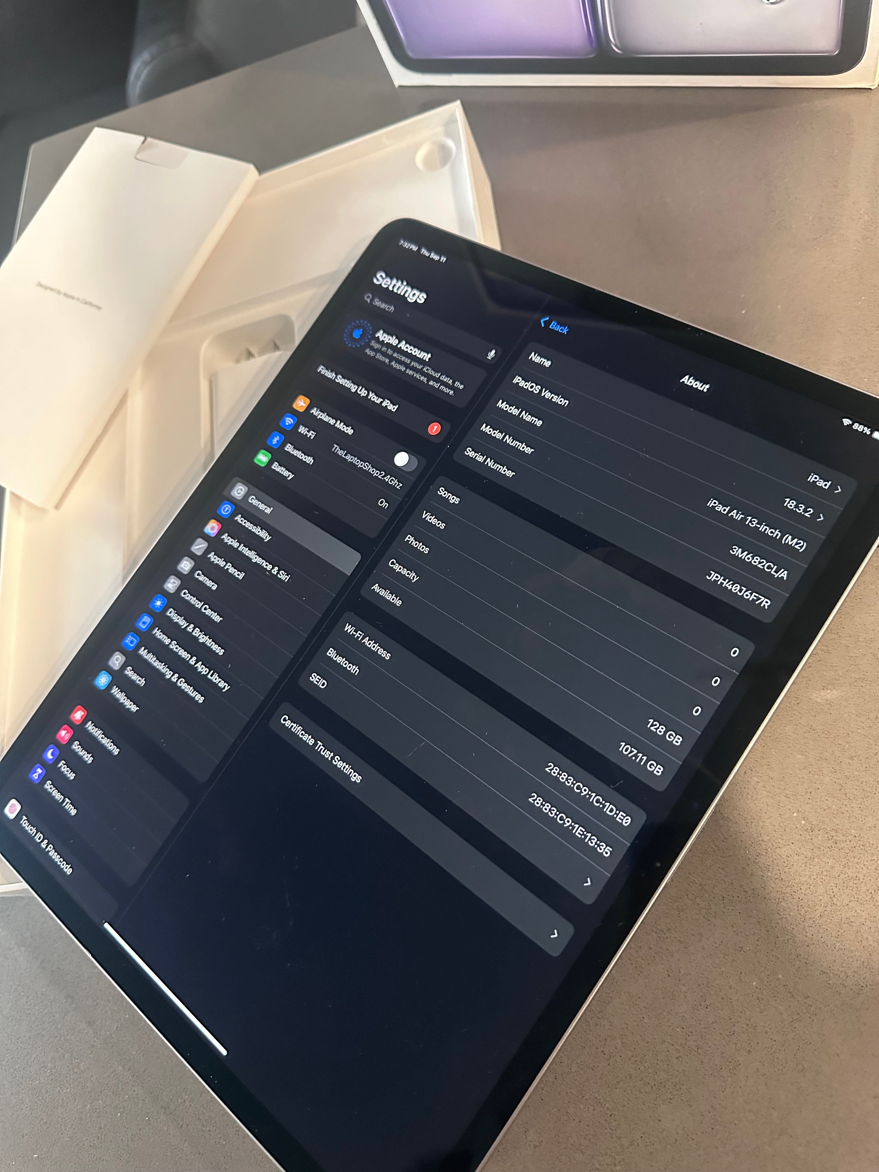 2024 Apple iPad Air M2 13-inch 128GB Wi-Fi (6th Generation) - Space Grey