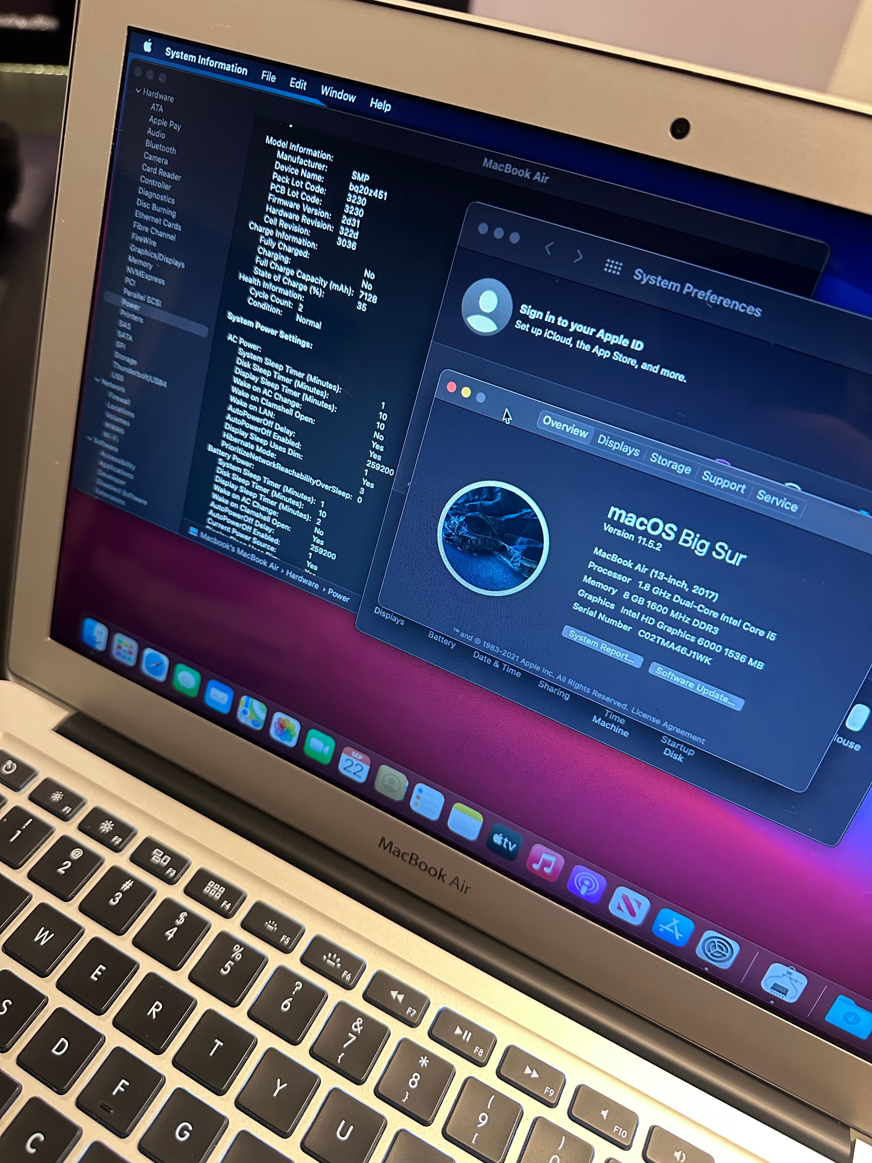 2017 Apple Macbook Air 13" /Intel Core i5/8GB RAM/NEW Battery