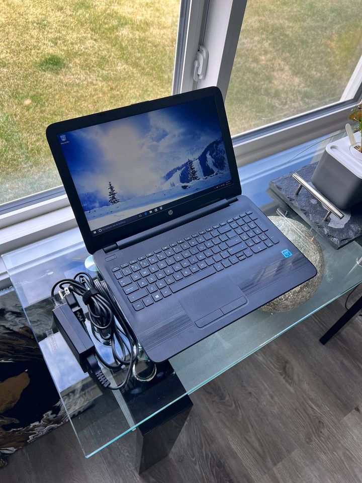 HP Laptop 16.6" HD - Intel Processor - 500 GB - New Battery - thelaptopshop.ca