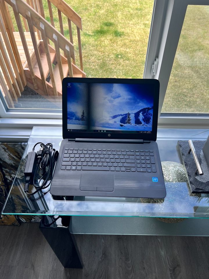 HP Laptop 16.6" HD - Intel Processor - 500 GB - New Battery - thelaptopshop.ca