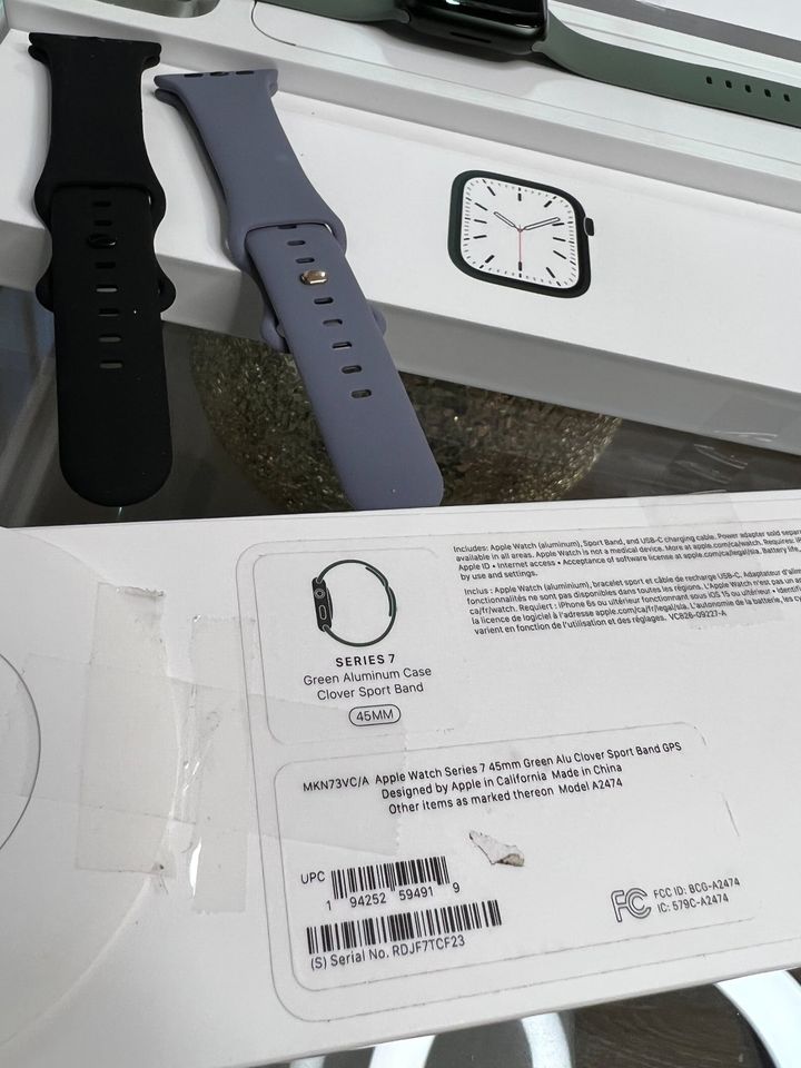 Apple Watch Series 7 (GPS) 45mm Green Aluminum Case + 3 Bands+ WARRANTY - thelaptopshop.ca