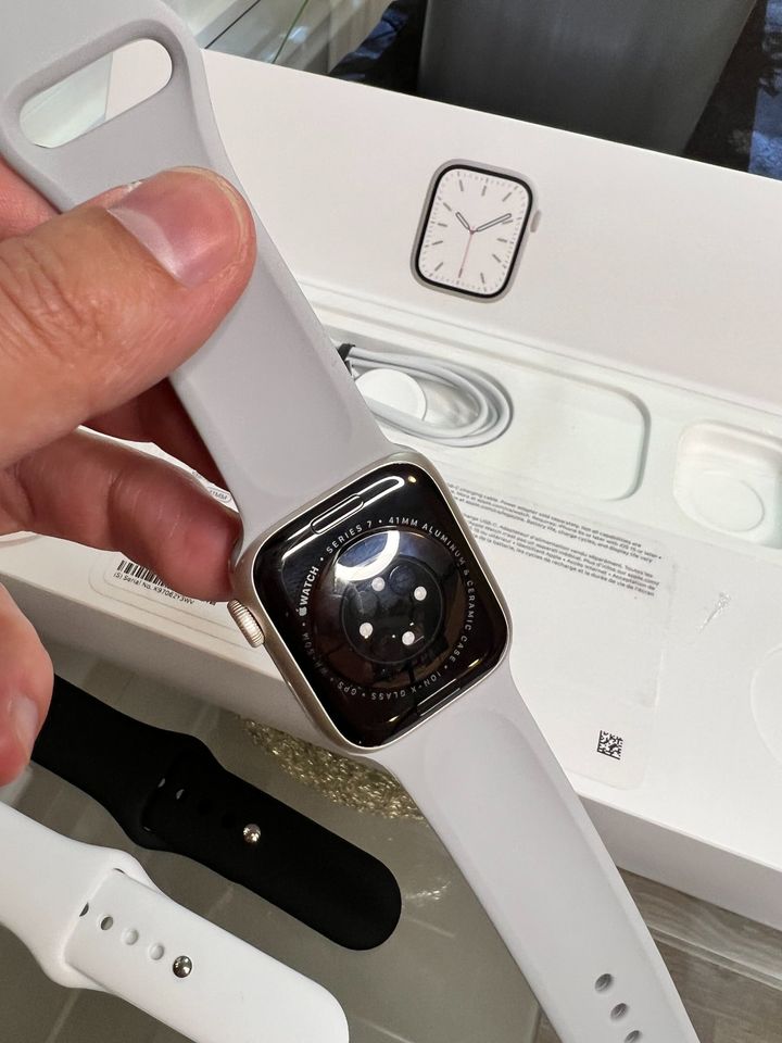Apple Watch Series 7 (GPS) 41mm Starlight Aluminum Case +WARRANTY - thelaptopshop.ca