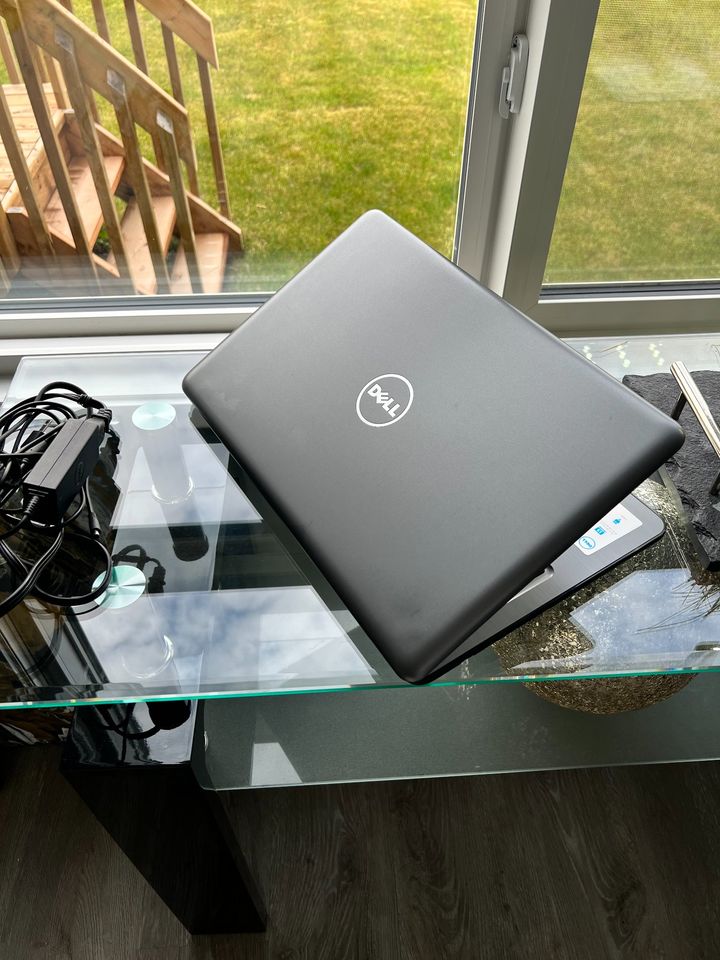 Dell Inspiron 15.6" HD Laptop- i5 7th Gen -1 TB Storage - 8GB Ram - - thelaptopshop.ca