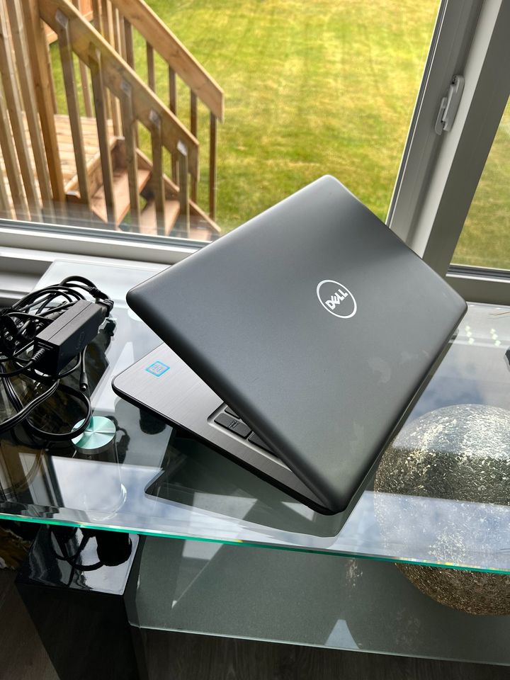Dell Inspiron 15.6" HD Laptop- i5 7th Gen -1 TB Storage - 8GB Ram - - thelaptopshop.ca