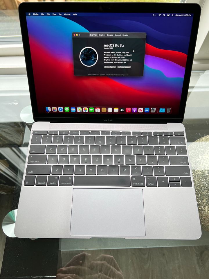 2015 Apple Macbook Retina - 12"- Core M Dual Core- 8 GB Ram - thelaptopshop.ca