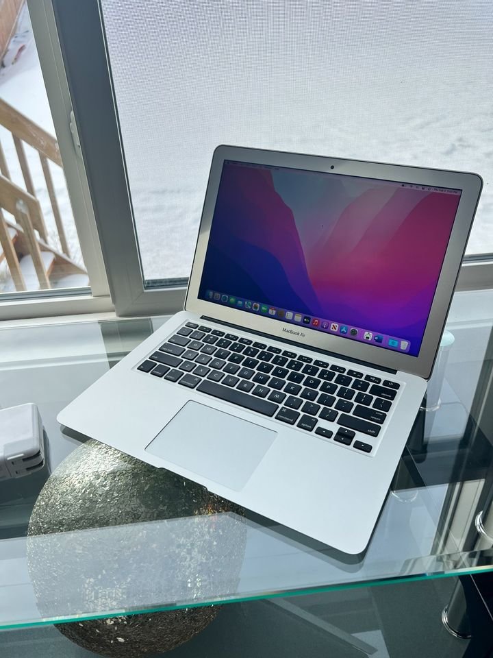 2015 Apple Macbook Air - 13.3"- Core i5 - Microsoft Office - thelaptopshop.ca
