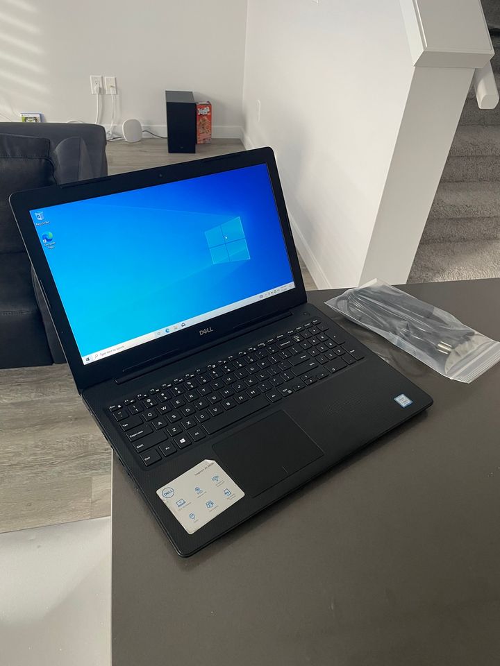 Dell Inspiron 15 Laptop / Intel i5 QUAD Core/1TB/8GB Ram - thelaptopshop.ca