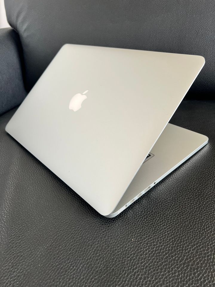 2015 Apple Macbook Pro Retina - 15.4"- Core i7 QUAD - 16GB RAM -512GB SSD - thelaptopshop.ca