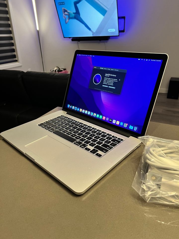 2015 Apple Macbook Pro Retina - 15.4"- Core i7 QUAD/16GB RAM/226 Cycles - thelaptopshop.ca