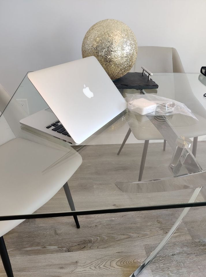 Mid 2014 Apple Macbook Pro 13" Retina - Intel Core i5 2.6 Ghz- 8GB Ram- SSD - thelaptopshop.ca