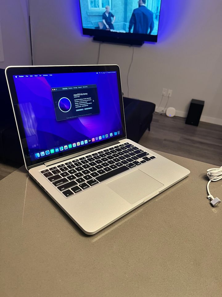 2015 Apple Macbook Pro Retina/Core i5/256GB SSD/8GB macOS Monterey - thelaptopshop.ca