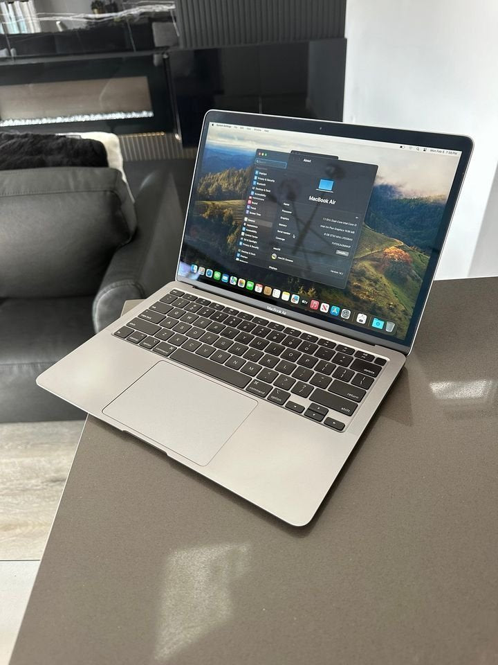 2020 Apple Macbook Air Retina/Space Grey- 256 GB-8 GB-Touch ID