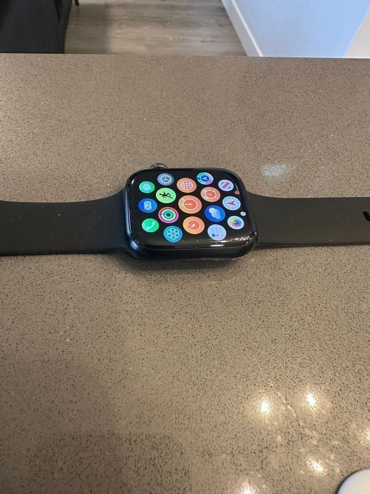 Apple Watch Series 8 GPS + Cellular Aluminum 45mm