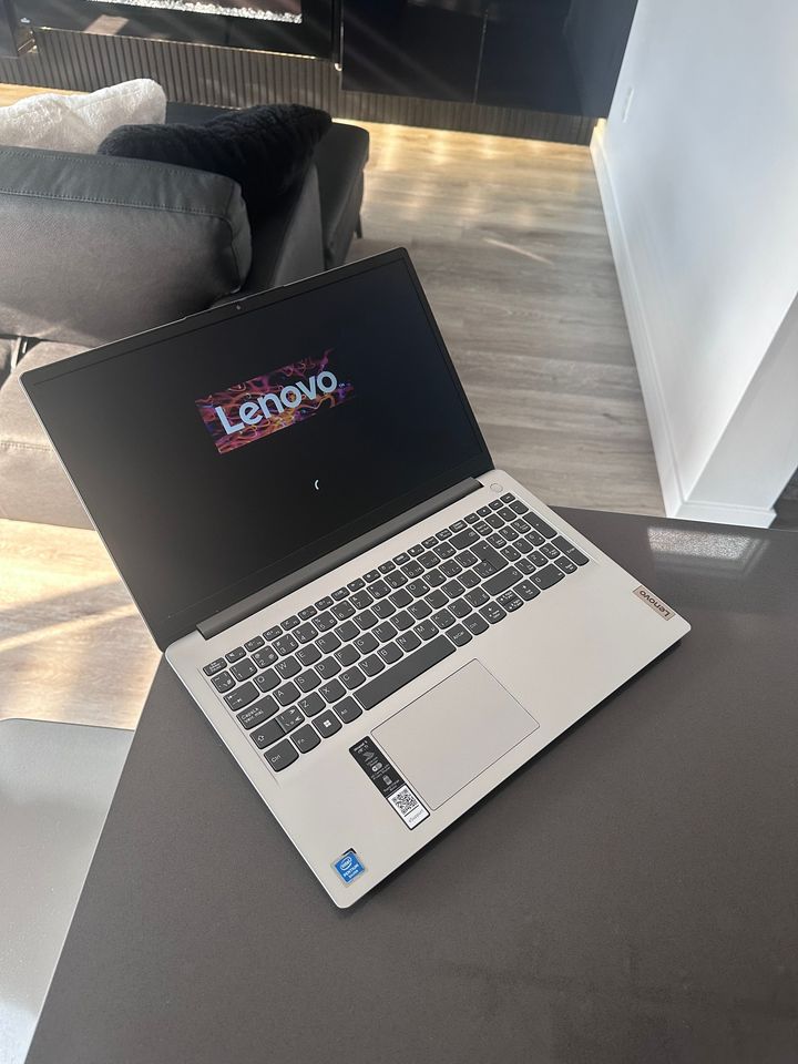 Mid 2023 Lenovo IdeaPad 15.6" / QUAD Core 128GB SSD+ Box