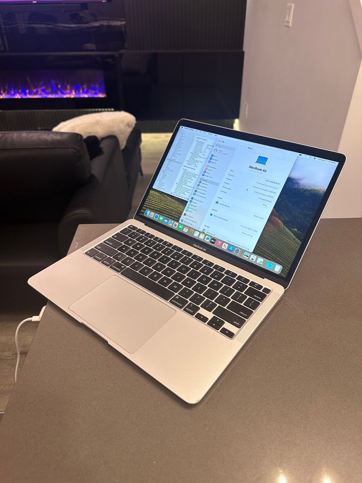 2020 Apple Macbook Air Retina/Intel Core i3- 128 GB-8 GB-Touch ID