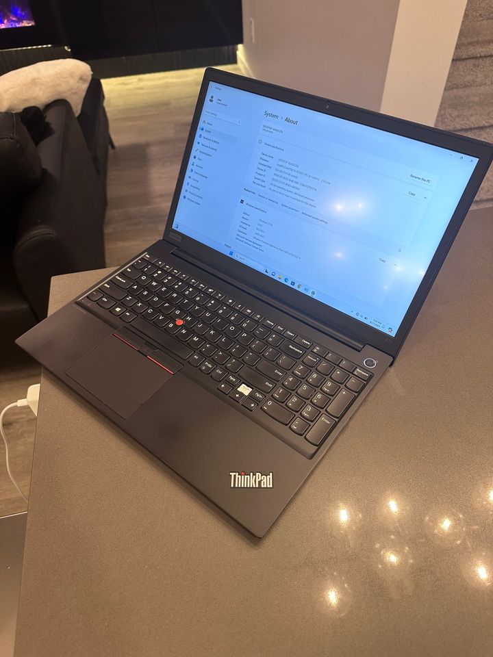 Lenovo ThinkPad /QUAD Core i5 10th Gen / 16GB/512GB SSD/Win 11/HARMAN