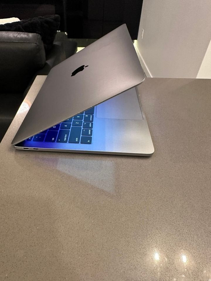 2017 Apple Macbook Pro- Core i5- Monterey - Only $450