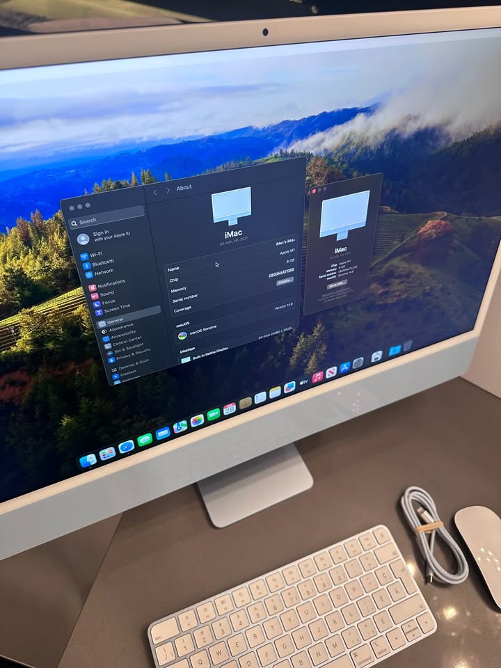 2021 Apple iMac 24" 4.5K Retina / M1 8 CORE / 256GB / 8GB