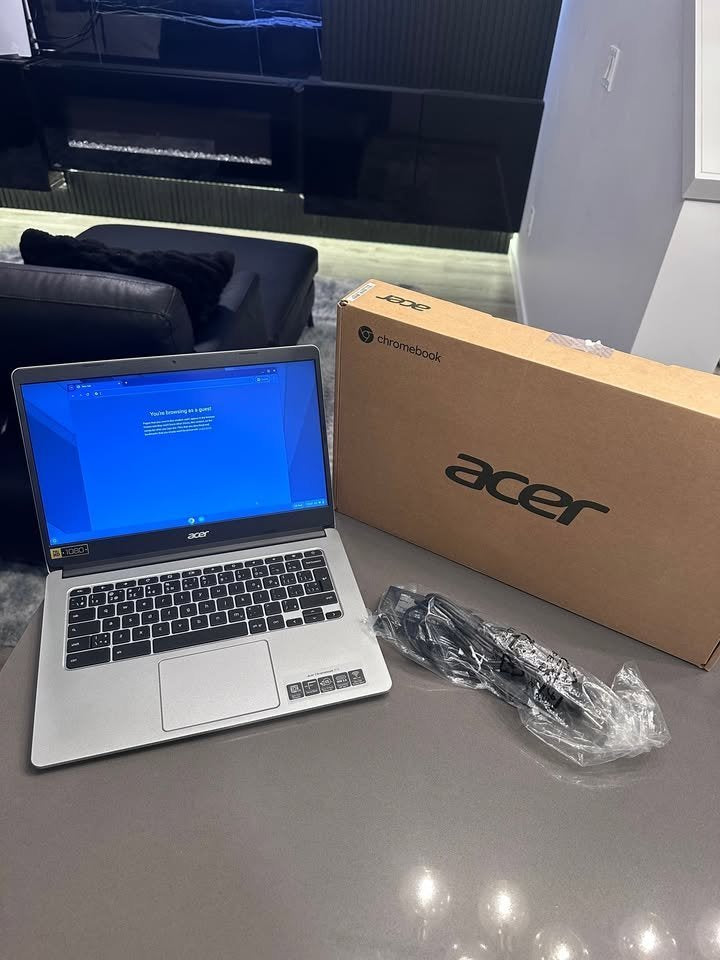 2023 Acer Chromebook 14” Full HD 1080p, 8 Core/Chrome OS