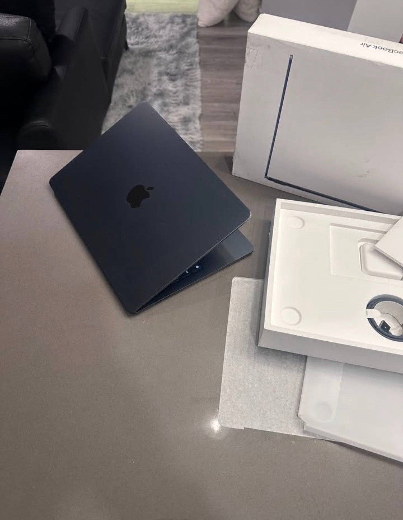 2024 Apple Macbook Air 13.6"/ M3/100% Battery/12 Cycle!/WARRANTY Nov 4, 2026