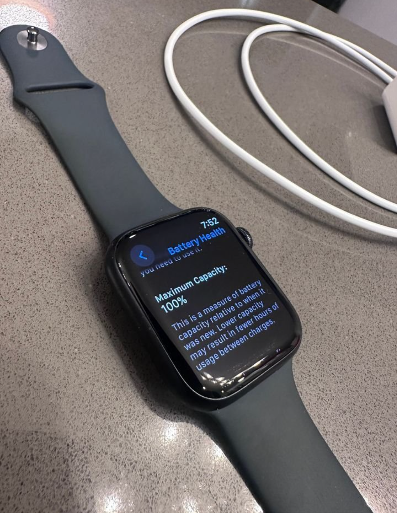 Apple Watch Series 9 (GPS + Cellular) 45mm Midnight + Charger