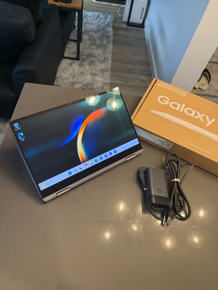 Samsung Galaxy Book3 360 13.3" AMOLED | i7 (13th Gen) | 16GB DDR4x | 256 GB SSD | Touchscreen