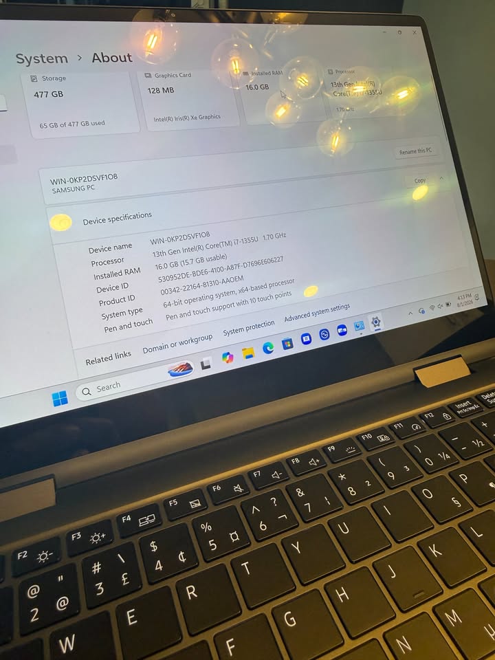 Samsung Galaxy Book3 360 13.3" AMOLED | i7 (13th Gen) | 16GB DDR4x | 256 GB SSD | Touchscreen