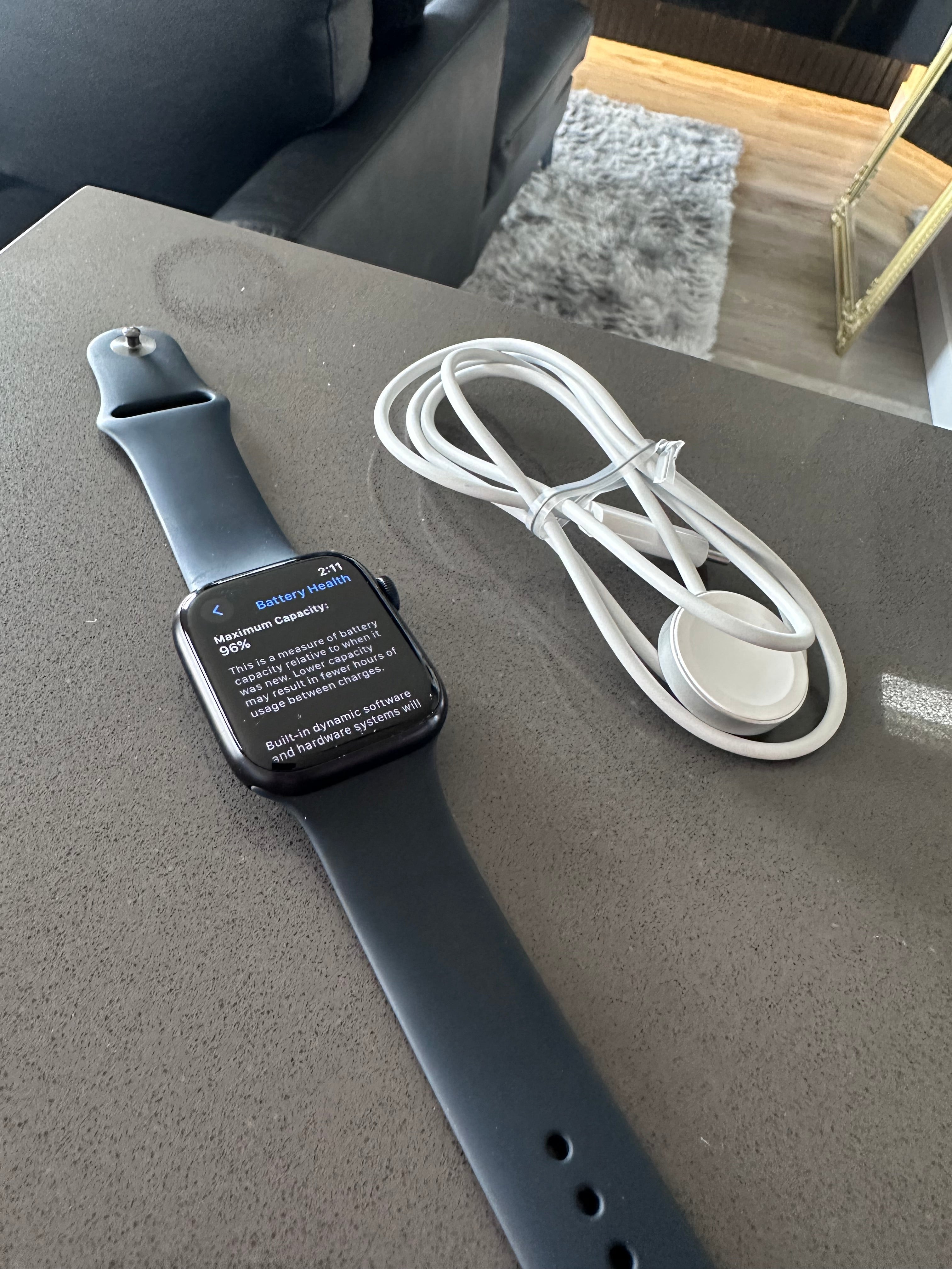 Apple Watch Series 9 (GPS) 45mm Midnight - 96% Batt Health