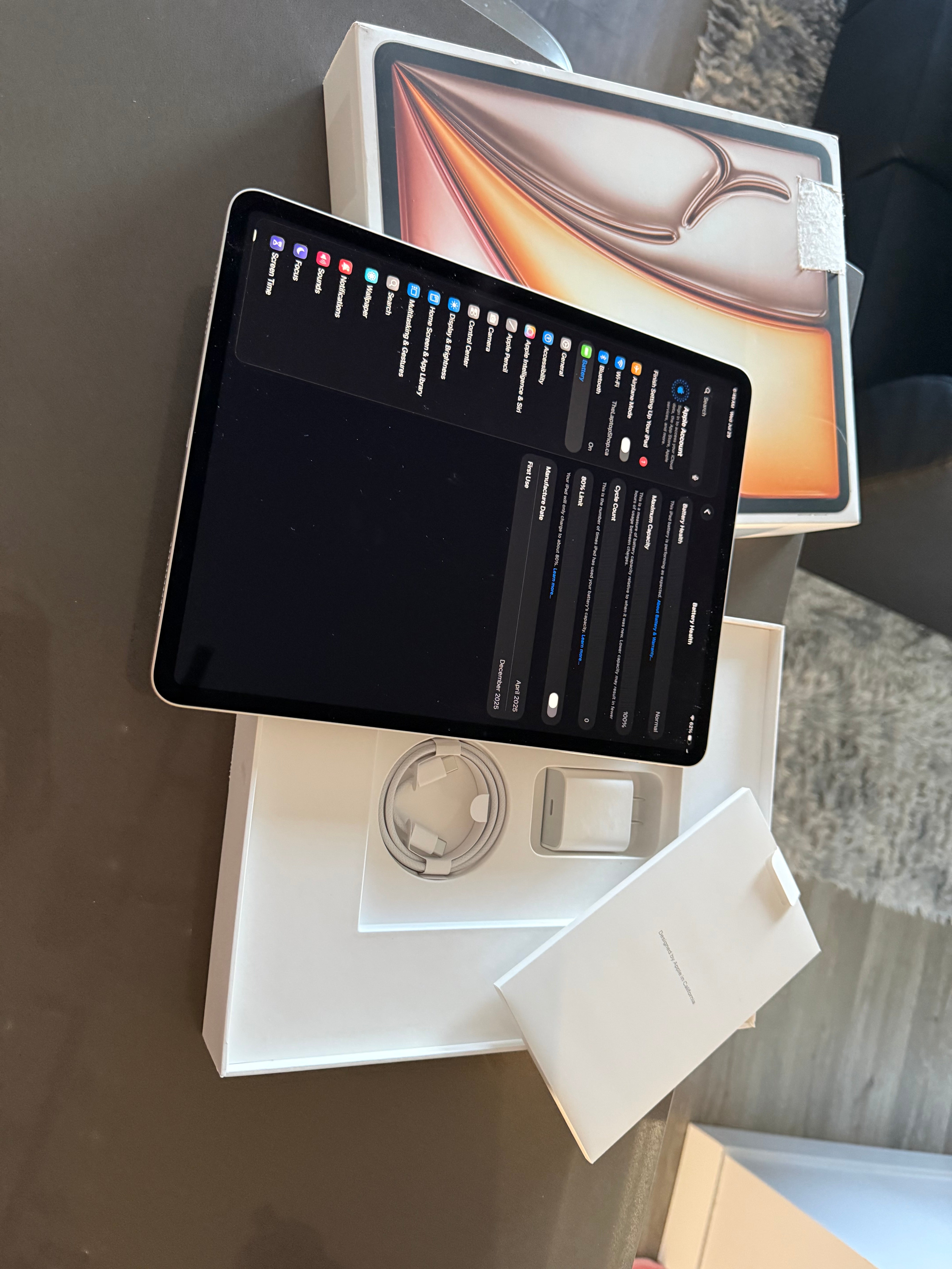 iPad Air M3 (2024) 13-inch 128 GB- Starlight Open box