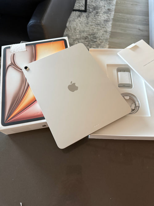 iPad Air M3 (2024) 13-inch 128 GB- Starlight Open box