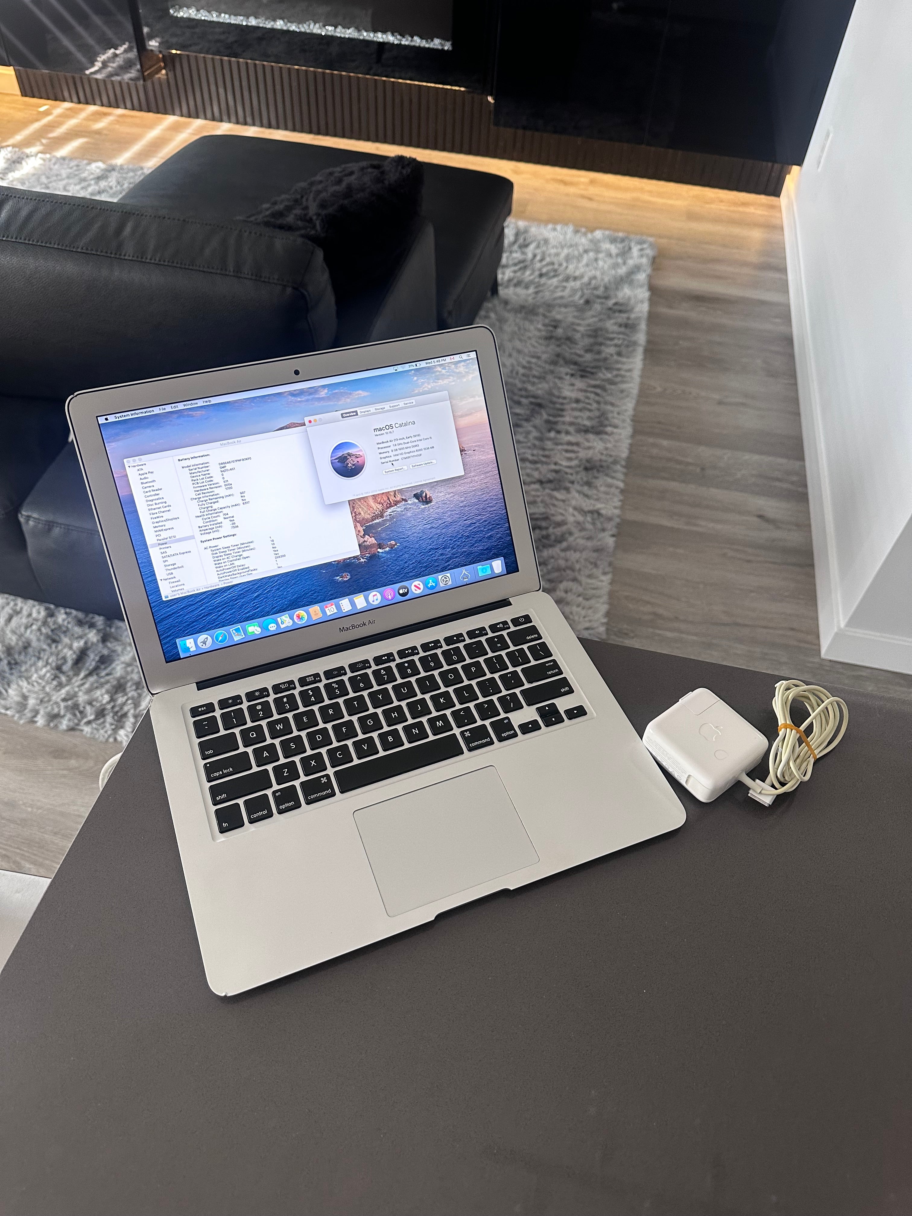 2015 Apple Macbook Air Core i5 */8GB RAM/256GB&nbsp;