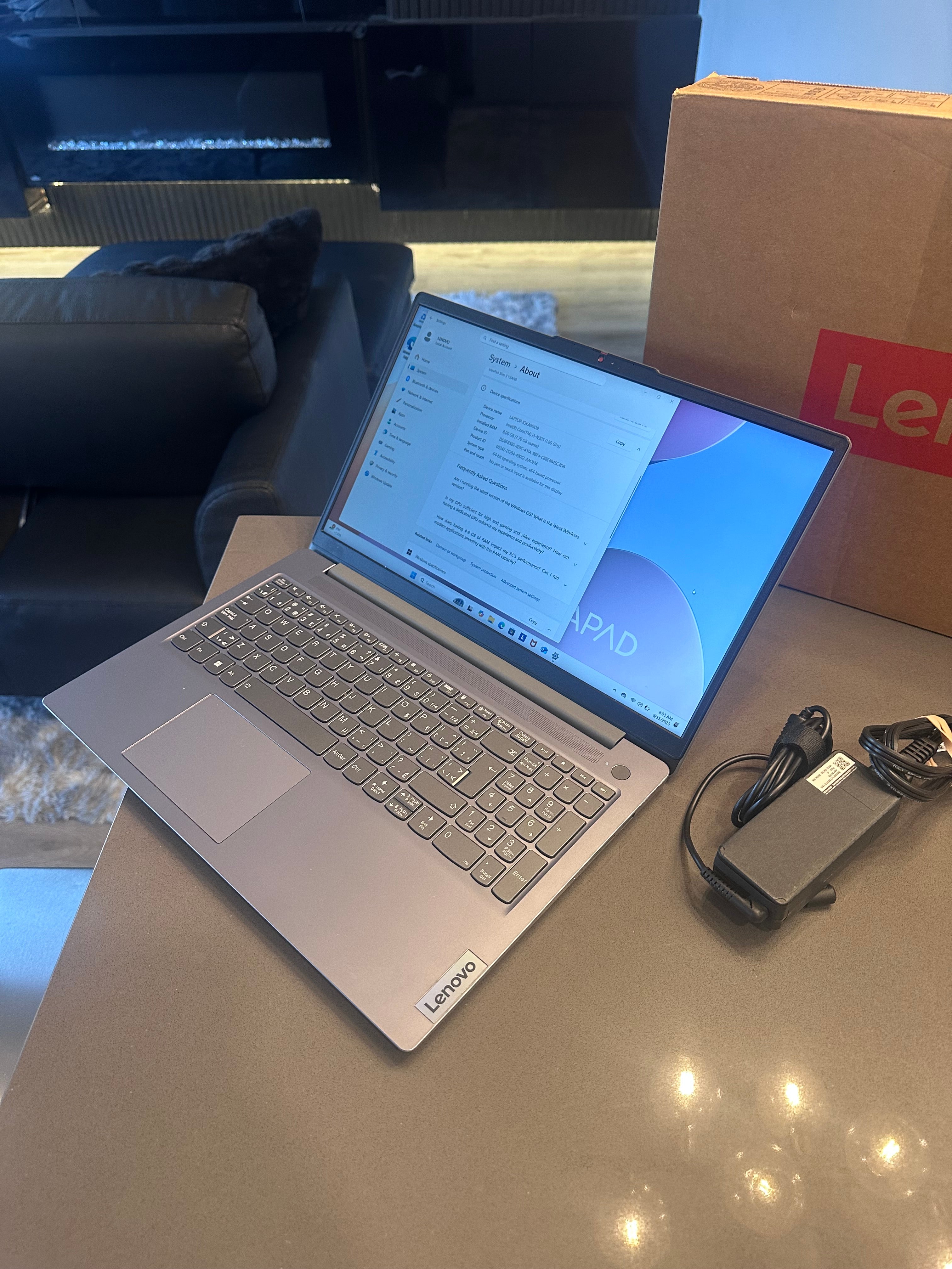Mid 2024 Lenovo IdeaPad Slim 3 15.6" Intel 8 CORE, 8GB RAM, 512GB SSD