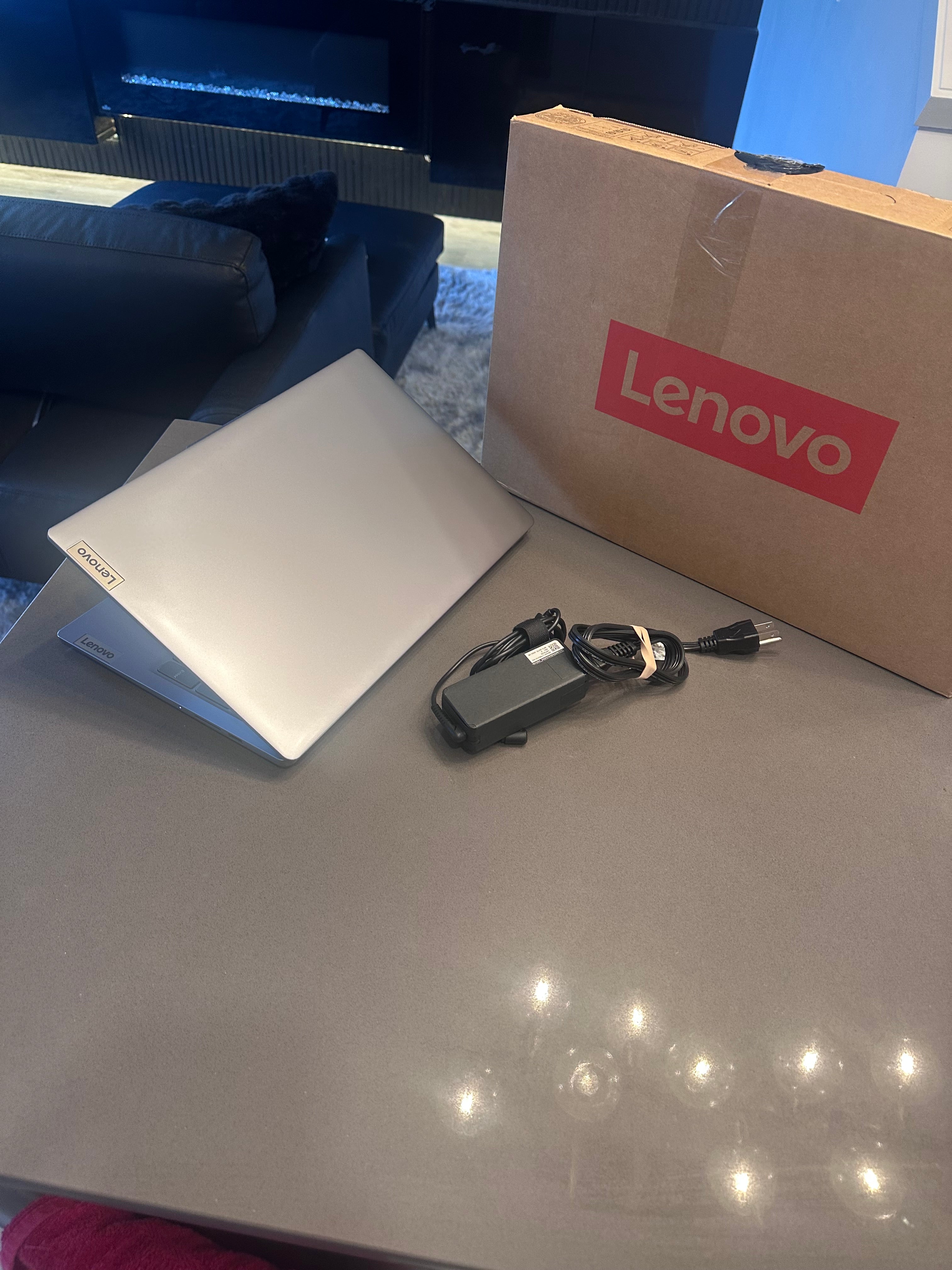 Mid 2024 Lenovo IdeaPad Slim 3 15.6" Intel 8 CORE, 8GB RAM, 512GB SSD